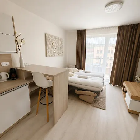 Lam Brick - Parking Free - Ac - Terrace Apartmán *