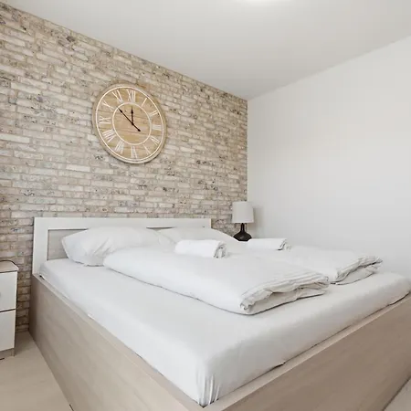 Lam Brick - Parking Free - Ac - Terrace Apartament *